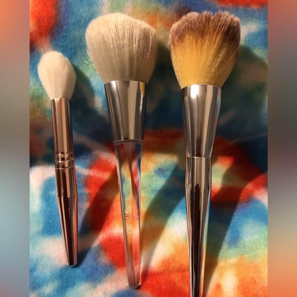 Makeup Brushes - Picture 2 of 6